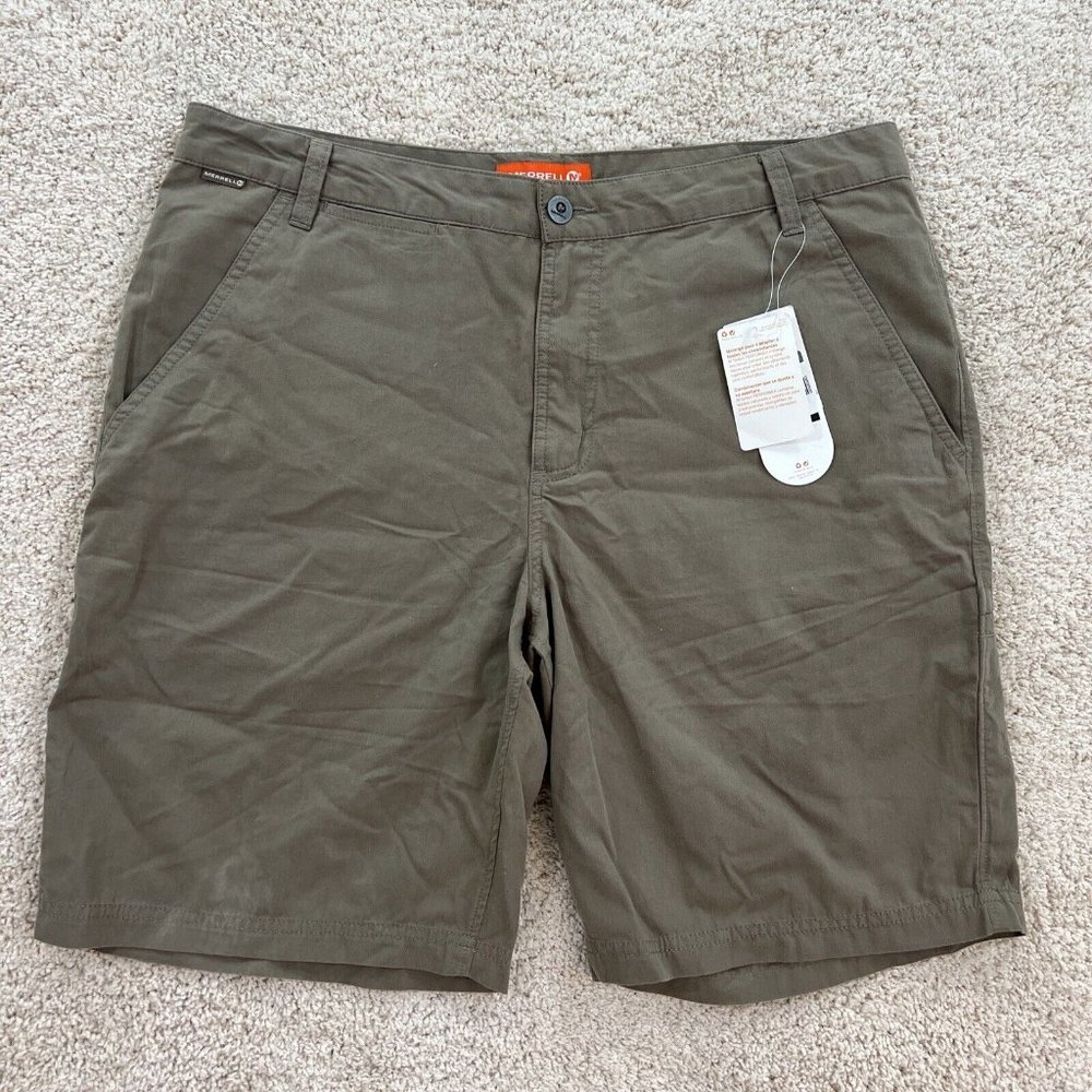 MERRELL Mens Shorts 34 Brown Chino Flat Front PERFORMIX NWT
